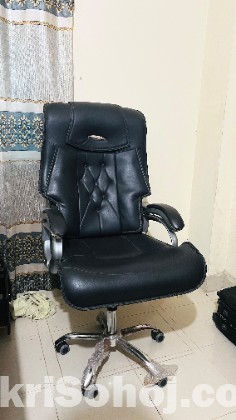 অফিস টেবিল ও চেয়ার বিক্রি হবে
